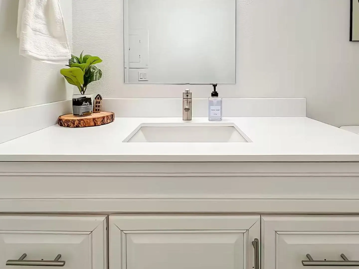 Modern Apartment Near Zoo & Sloan Park Tempe